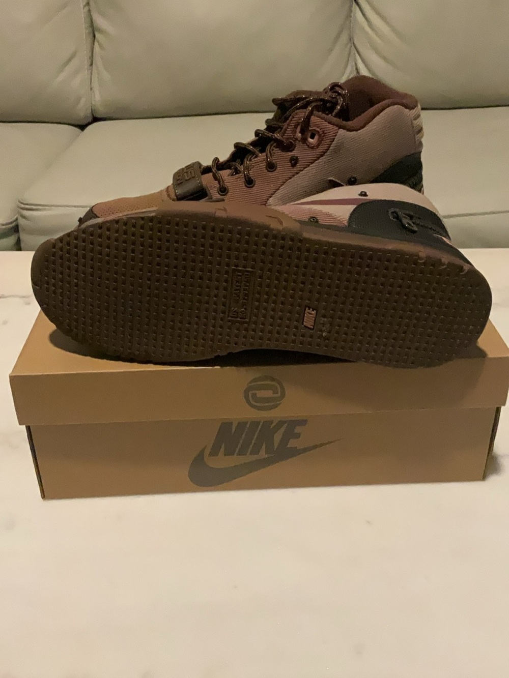Nike Men's Brown and Dark Brown Travis Scott Trainer Sneakers - Picture 7 of 10